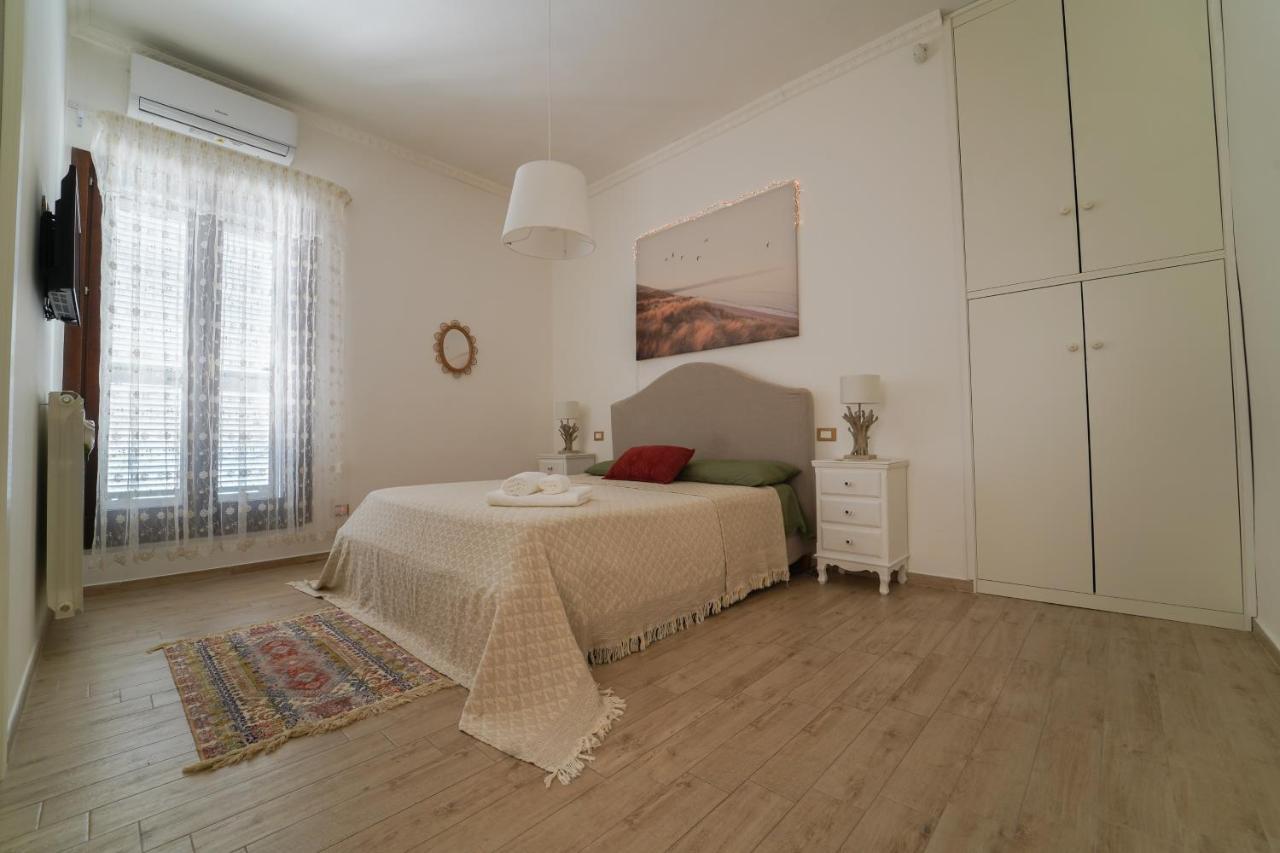 Il Cortiletto Apartment Taranto Luaran gambar